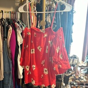 Universal threads Medium cold shoulder blouse